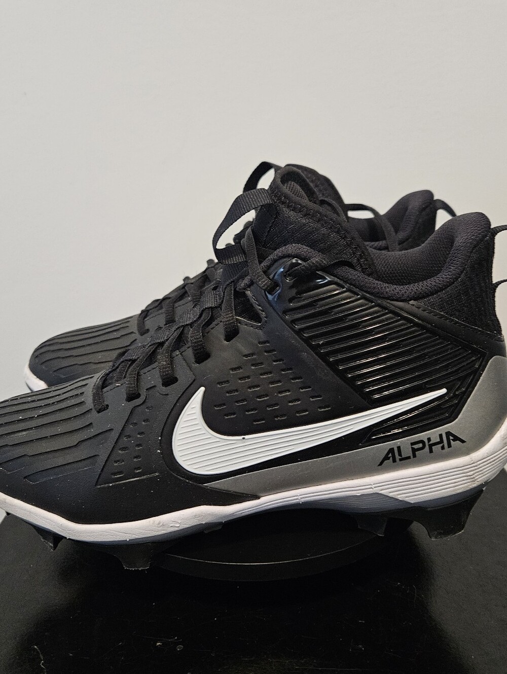 Nike Alpha Menace Strong Football Cleats II5139-010 White /Black Mens SZ 9.5 - Picture 5 of 11